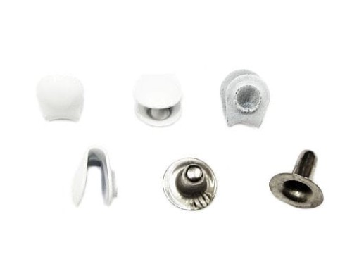 Hak do sznurowadła biały